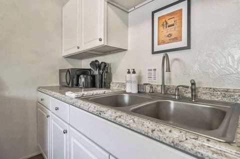 We have a fully equipped kitchen. Along with many other products and appliances, we also offer a refrigerator, microwave, stove, coffee machine, and more!