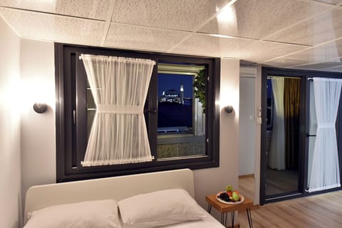 Junior suite with terrace | Premium bedding, minibar, soundproofing, iron/ironing board