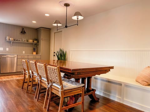 Kitchen near garage simplifies groceries, making stay easier. Functional layout.