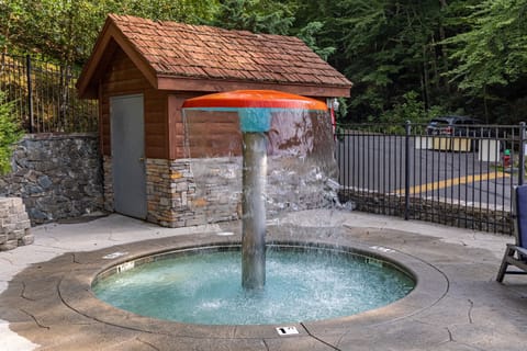 Splash area for the kids!