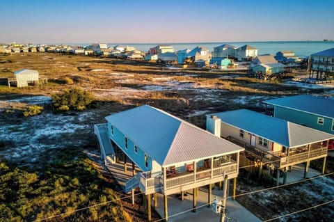 Resting Beach is located in quiet, pet-friendly beach area of Gulf Shores