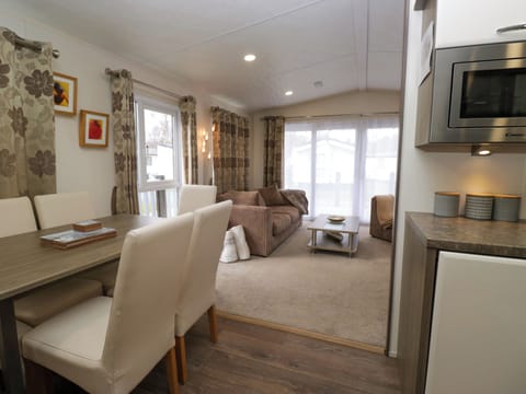 Cottage | Living area