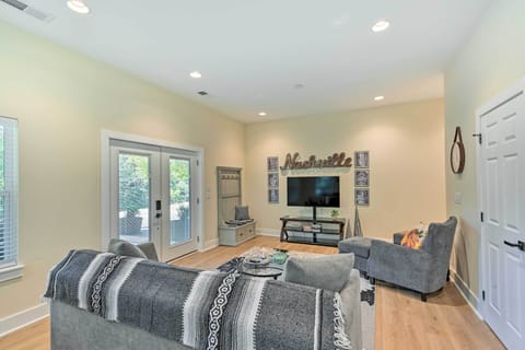 Pegram Vacation Rental | 1BR | 1BA | 750 Sq Ft | Step-Free Access