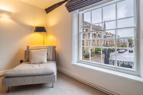 Crown Street, Bury St Edmunds: Views to the church