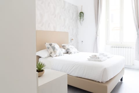 Room (1) | Iron/ironing board, free WiFi