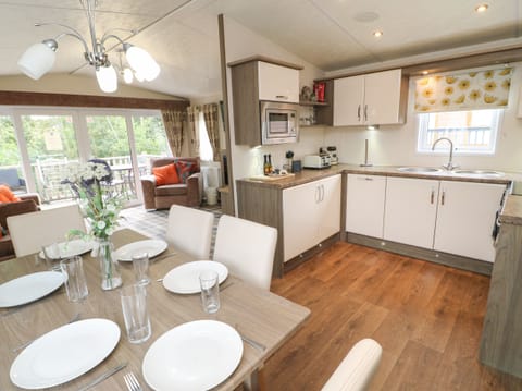 Fridge, dishwasher, electric kettle, toaster