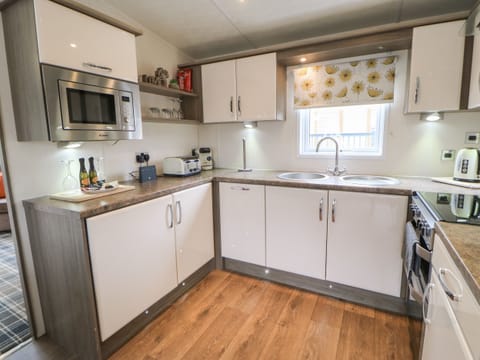 Fridge, dishwasher, electric kettle, toaster