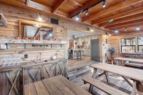 House, Multiple Bedrooms | Pool