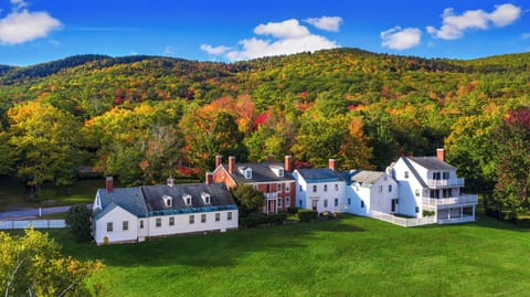 Blue Bear Inn! 14 rooms available