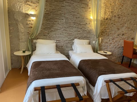 Superior Double or Twin Room | Hypo-allergenic bedding, blackout drapes, soundproofing, travel crib