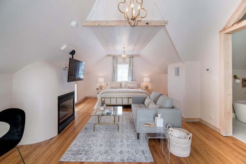 Studio style with king bed