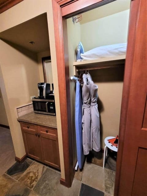 Dav's microwave, coffee, mini-fridge, robes