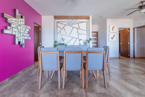 Condo - Image 2