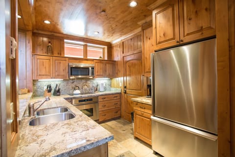 Room, Indoors, Kitchen, Oven, Flooring