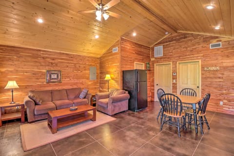 Heber Springs Vacation Rental | 2BR | 1BA | 1 Step Required for Access