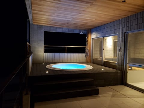 Deluxe Suite | Terrace/patio