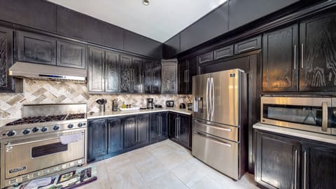 GourmetKitchen Bringiton