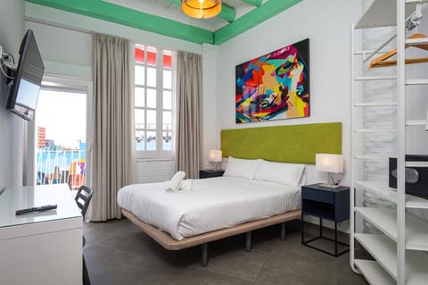 Comfort Double Room | Soundproofing, free WiFi, bed sheets