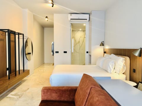 House | Iron/ironing board, WiFi