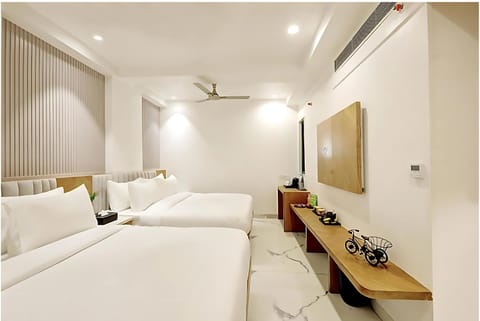 Individually furnished, desk, soundproofing, free WiFi