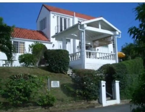 Sunset Reef - Front View