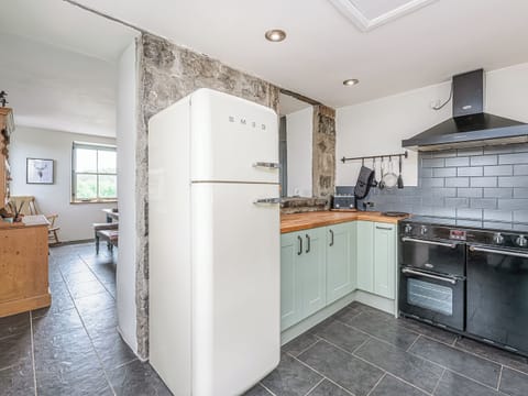Kitchen | Coed Mawr, Betws-y-Coed