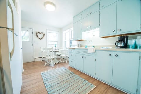 Kitchen in Geneva Suite, not dishwasher