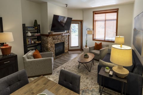 Living Room, Room, Indoors, Furniture, Couch