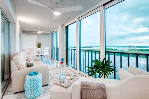 Terrace on the bay!