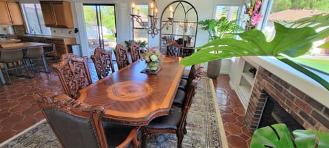 Dining room table (seats 10)
