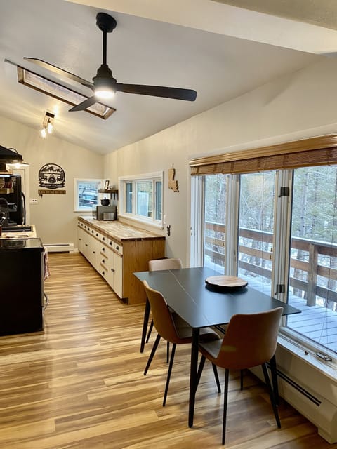 Kitchen/Dinning room