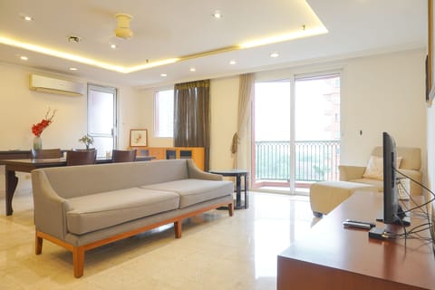Apartment, 2 Bedrooms | Living area | TV