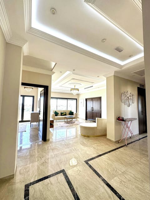Apartment, 3 Bedrooms, Smoking, Balcony | Interior