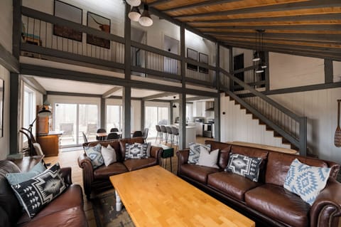 Spacious and Open Concept Great Room with Upstairs balcony.
