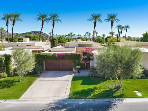 Beautiful home on golf course