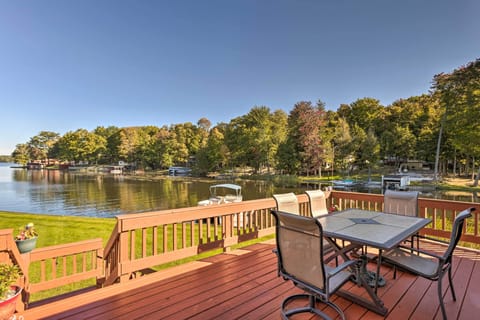 Ludington Vacation Rental | 3BR | 1.5BA | 1,936 Sq Ft | Stairs Required
