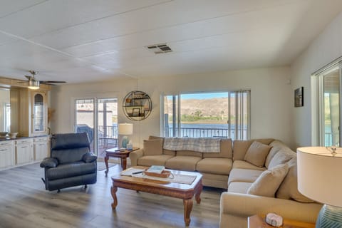 Bullhead City Vacation Rental | 2BR | 2BA | Step-Free Access | 1,450 Sq Ft