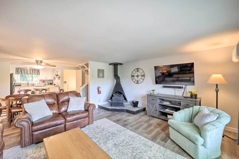 Sugar Mountain Vacation Rental | 4BR | 4BA | Stairs Required | 1,977 Sq Ft