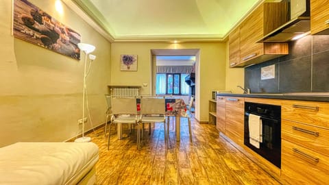 Family Condo, 1 Bedroom, Ground Floor (5 people) | Private kitchen | Fridge, microwave, oven, stovetop