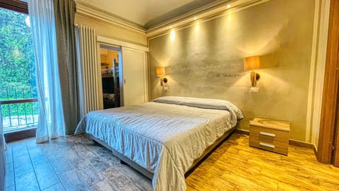 Family Condo, 2 Bedrooms, Tower (5 people) | In-room safe, free WiFi, bed sheets, wheelchair access