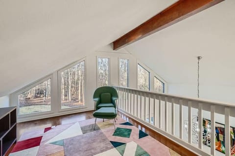 26 2nd Floor Loft.jpg