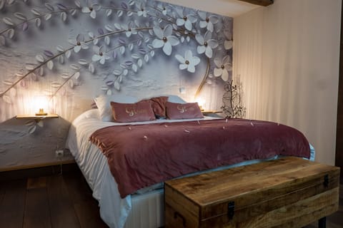 Superior Double Room (Bergamotte) | Premium bedding, Select Comfort beds, individually decorated
