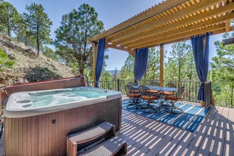 Ruidoso Vacation Rental | 4BR | 2BA | Stairs Required | 1,925 Sq Ft