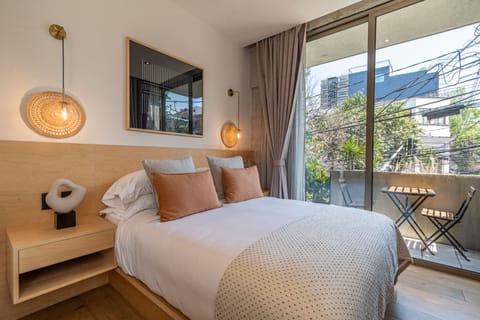 Deluxe Room | Premium bedding, down comforters, Select Comfort beds, in-room safe