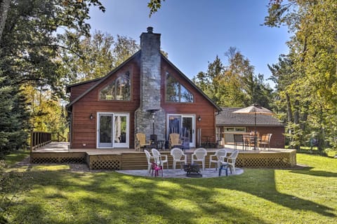 Elcho Vacation Rental | 2BR | 2BA | 1,800 Sq Ft | Stairs Required for Access