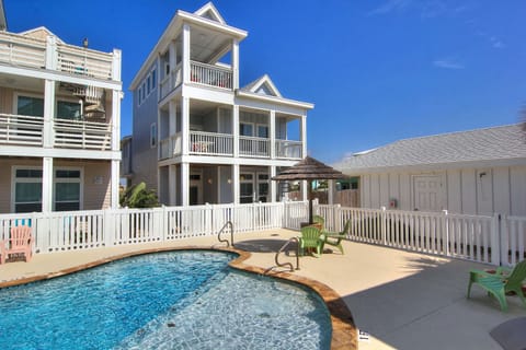 House (3 Bedrooms) | Front of property