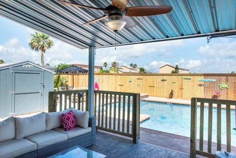 House (3 Bedrooms) | Property amenity