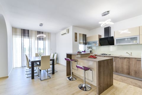 Villa, 3 Bedrooms, Private Pool, Mountain View | Private kitchen | Microwave, oven, dishwasher, coffee/tea maker