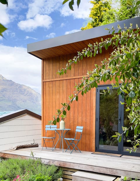 Panoramic Cabin, Lake View | Free WiFi, bed sheets