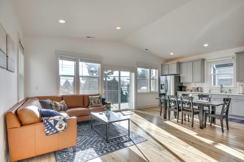 Stevenson Vacation Rental | 3BR | 2.5BA | 1,680 Sq Ft | Stairs Required